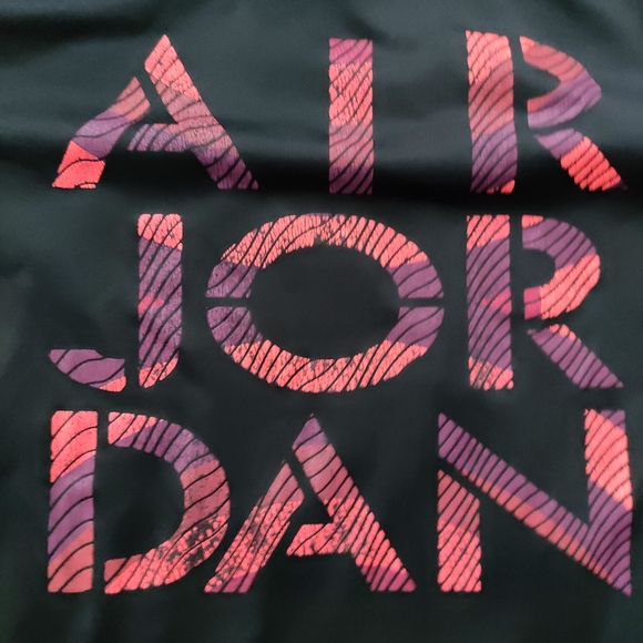 Air Jordan T shirt - Picture 2 of 3